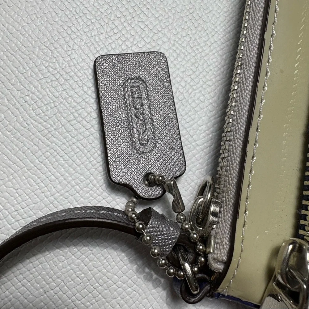 Coach Periwinkle Blue & Cream Double Corner Zip Wristlet - Picture 6 of 14